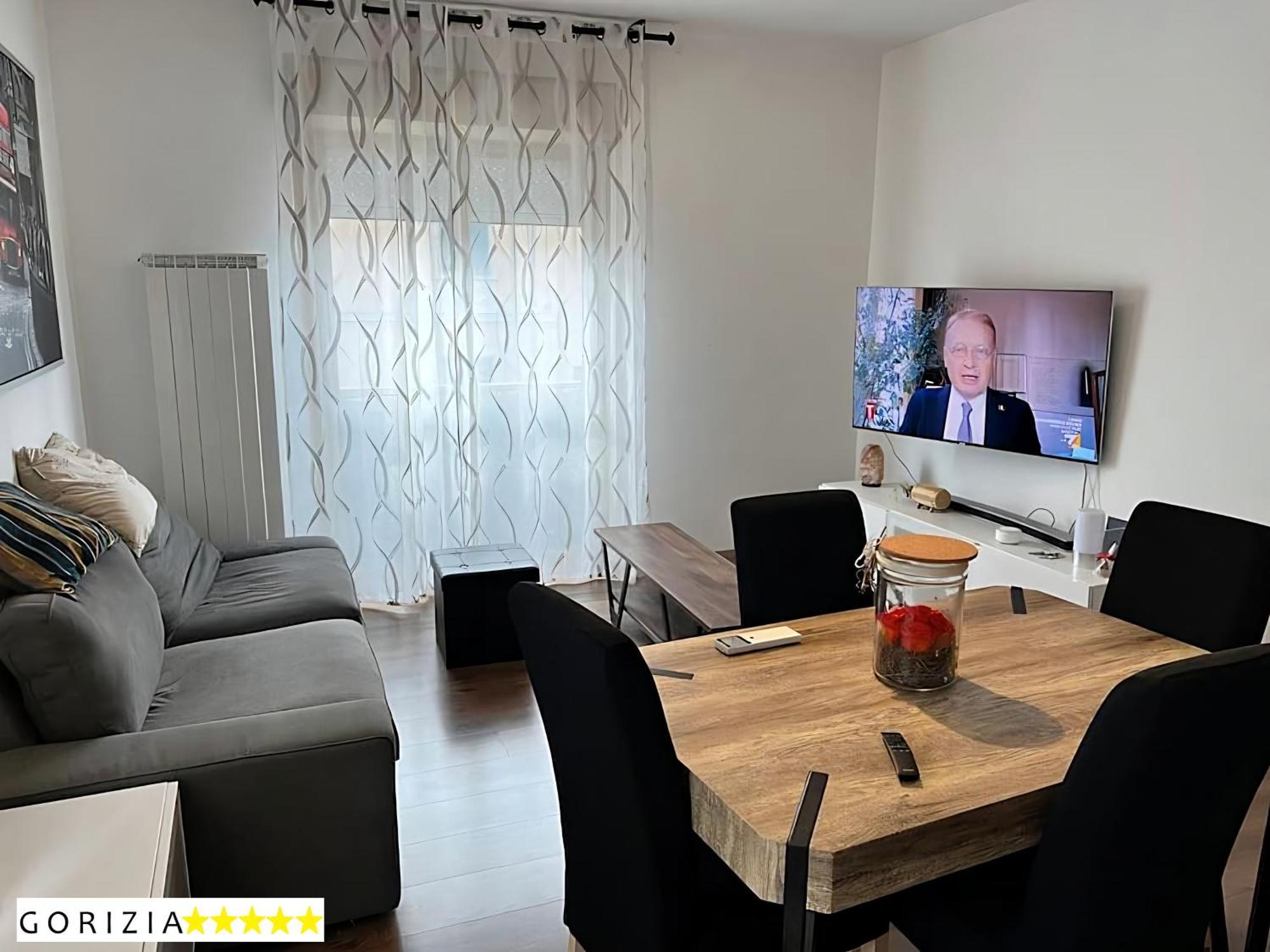 Gorizia Central Luxe Apartment 6 Posti Letto Exterior photo